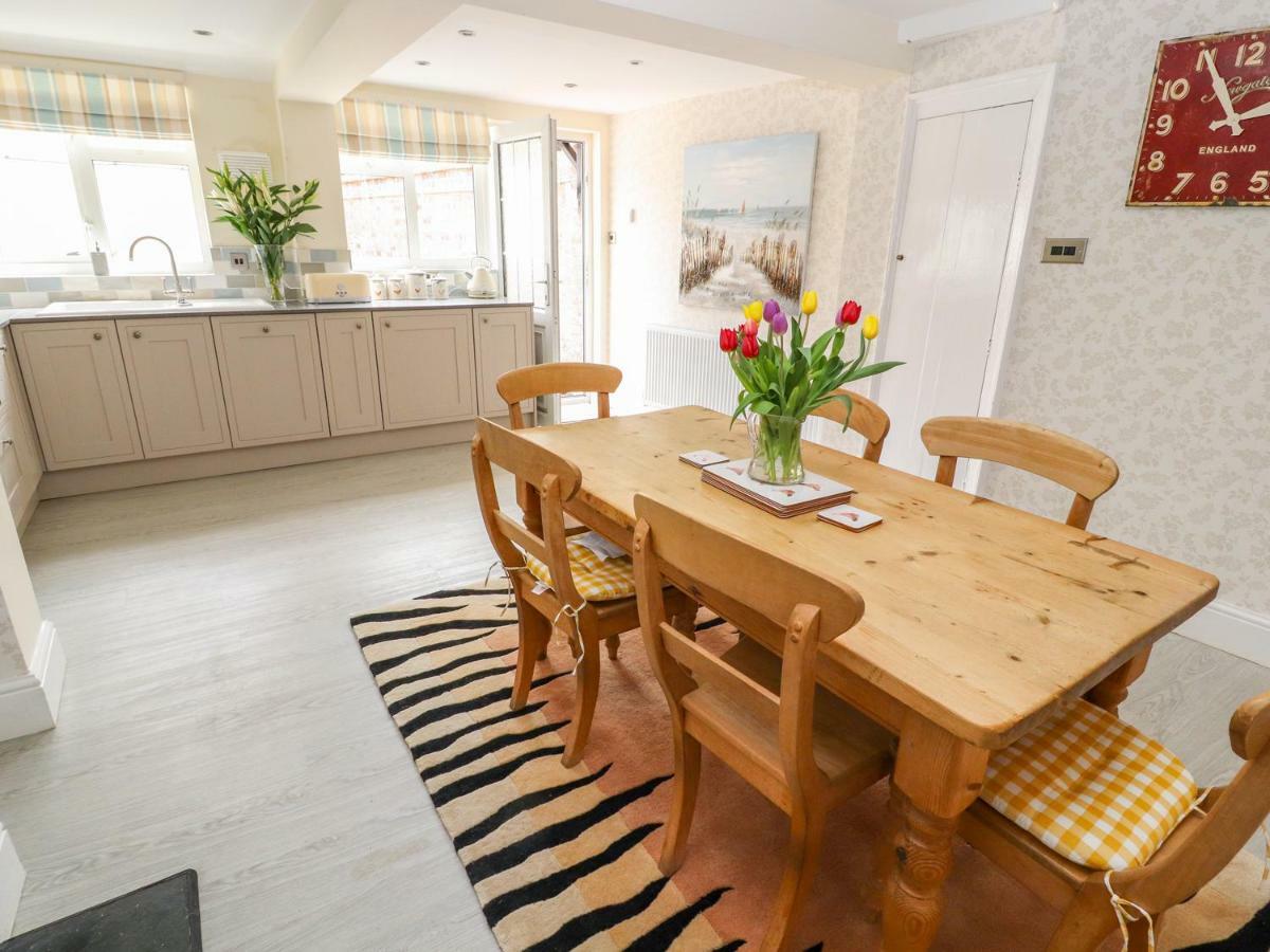 Peckers Retreat Villa ทาร์พอร์ลีย์ ภายนอก รูปภาพ